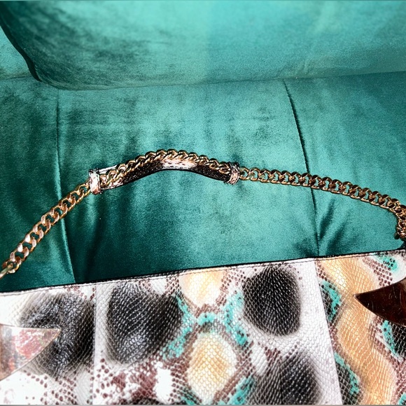G U C C I large snake skin purse - Picture 11 of 14